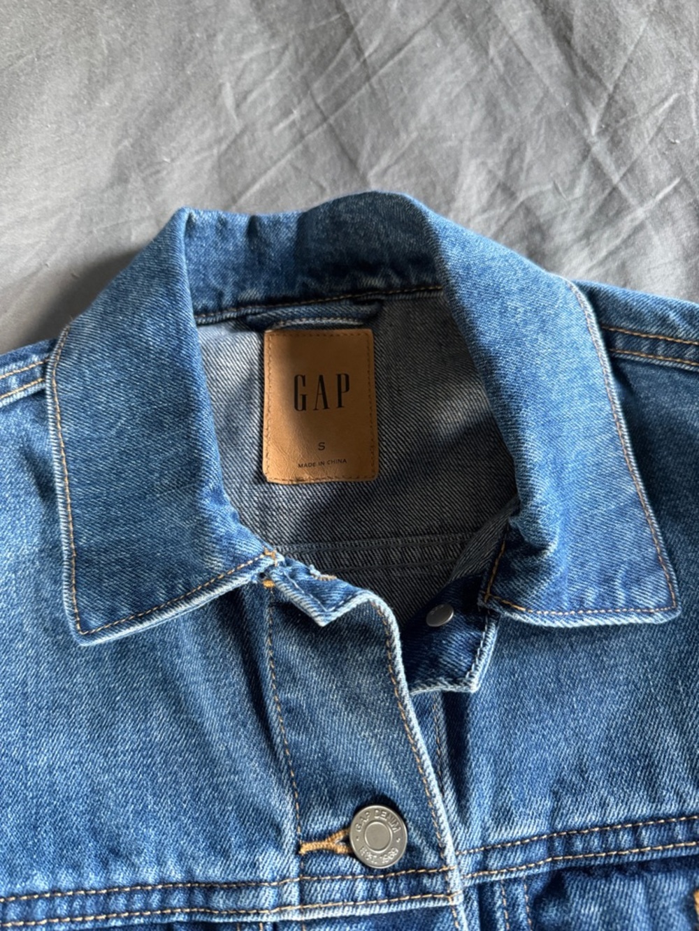 Gap Icon Denim Jacket - Picture 3 of 7